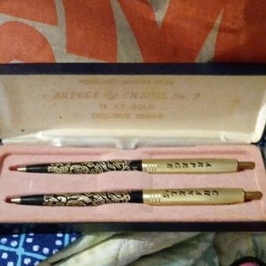 Chanel #5 14 kt gold perfumed writing pens